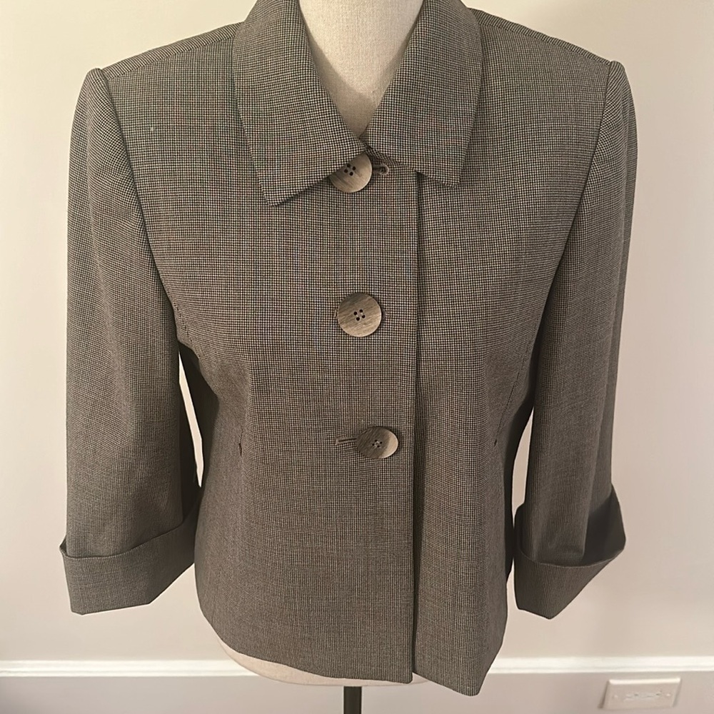 TAHARI Arthur S. Levine Oversized Button Blazer Size 8